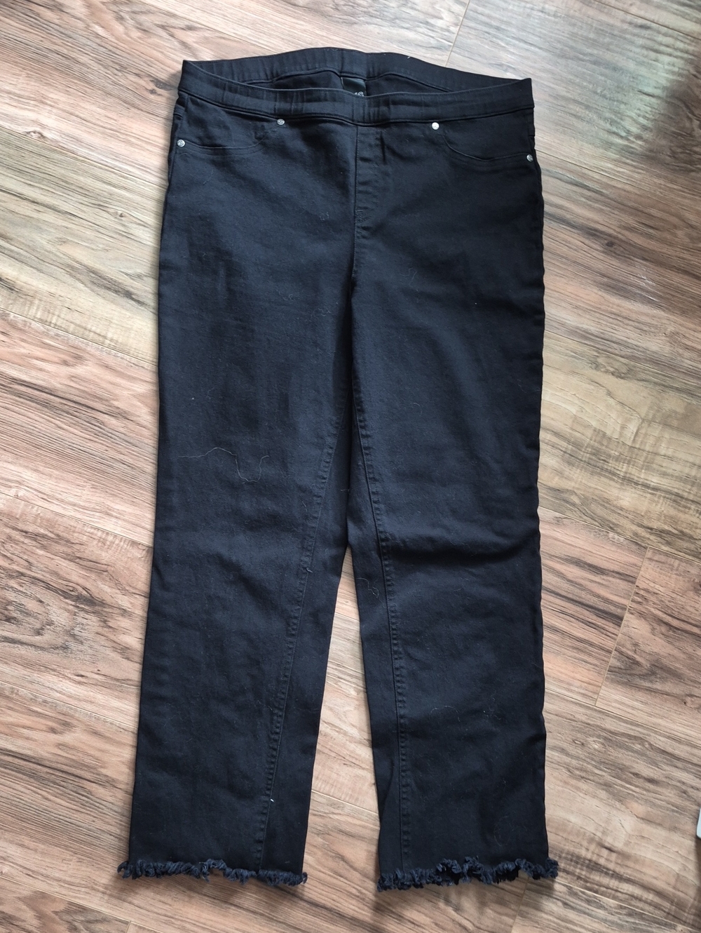 💥💙 Black Frayed Hem Straight Leg Jeans